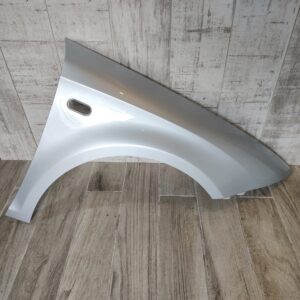 SEAT LEON 2005-2012 DRIVER SIDE WING PANEL SILVER