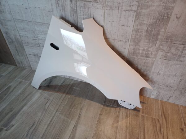 VW CADDY 2010-2015 DRIVER SIDE WING PANEL WHITE COLOUR LB9A - Image 3