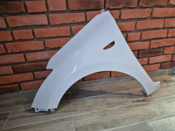 HYUNDAI I20 2012-2014 PASSENGER SIDE WING PANEL WHITE COLOUR - Image 3
