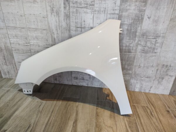 VW GOLF MK5 2004-2009 PASSENGER SIDE WING PANEL WHITE COLOUR - Image 3