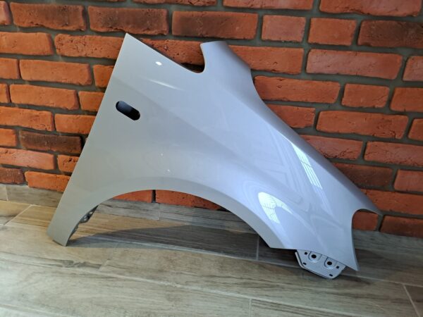 VW CADDY 2010-2015 DRIVER SIDE WING PANEL REFLEX SILVER LA7W - Image 4