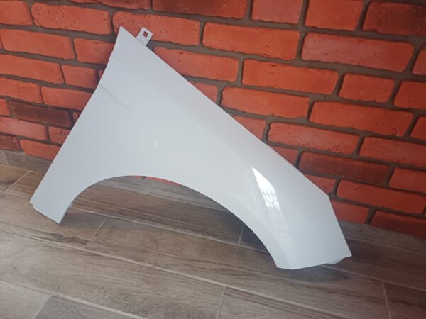 FORD FOCUS 2011 – 2018 DRIVER SIDE WING PANEL WHITE COLOUR - Image 2
