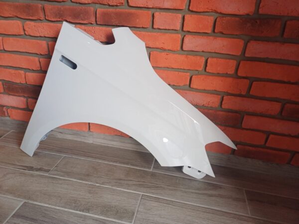 VW CADDY 2015-2019 DRIVER SIDE WING PANEL WHITE COLOUR LB9A - Image 3