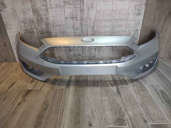 FORD FOCUS 2014-2018 FRONT BUMPER SILVER COLOUR