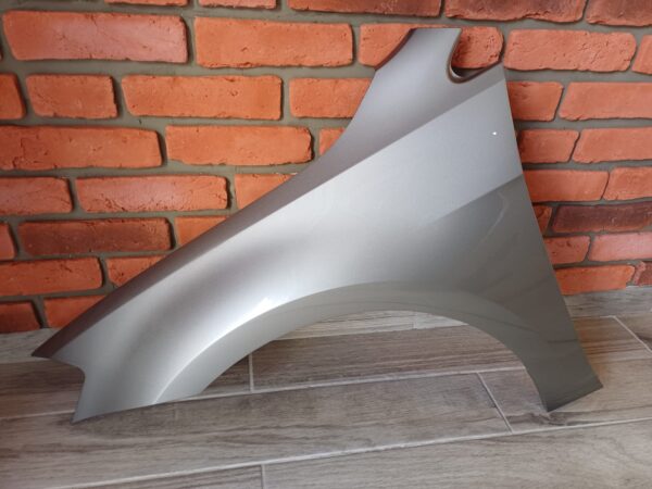 VW GOLF MK7 2013-2017 PASSENGER SIDE WING PANEL SILVER LB7W - Image 3