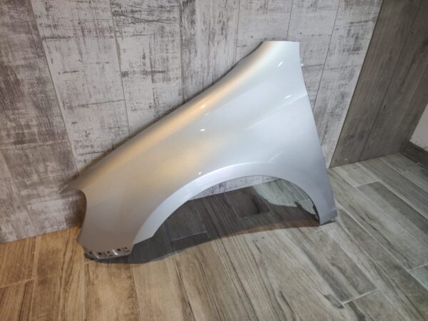 VW GOLF MK6 2009-2013 PASSENGER SIDE WING PANEL SILVER COLOUR LA7W - Image 2