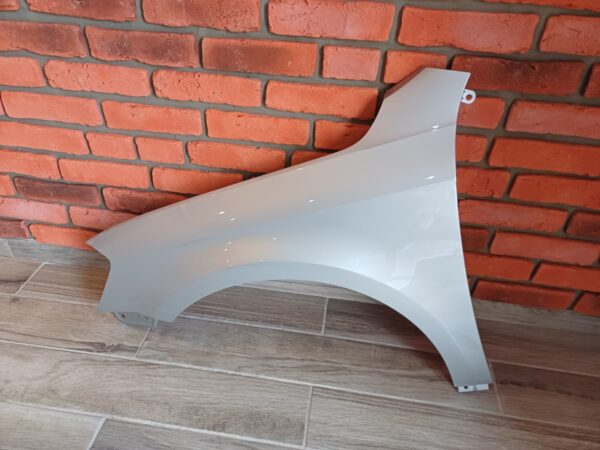 VW PASSAT B7 2010-2014 PASSENGER SIDE WING PANEL SILVER COLOUR - Image 3