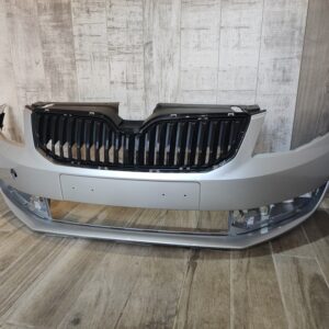SKODA OCTAVIA 2013-2017 FRONT BUMPER SILVER COLOUR