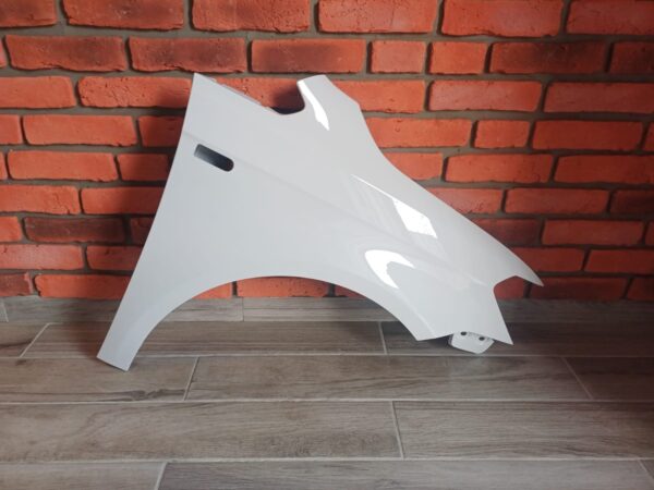 VW CADDY 2015-2019 DRIVER SIDE WING PANEL WHITE COLOUR LB9A