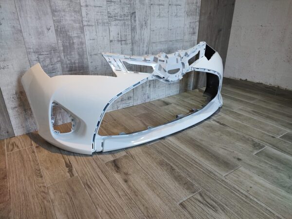 TOYOTA YARIS 2014 – 2017 FRONT BUMPER PAINTED IN 040 WHITE - Image 2
