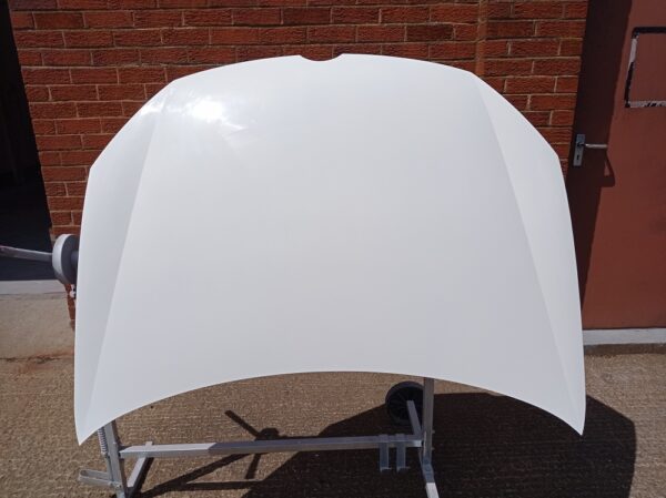 VW GOLF MK7.5 2017 – 2019 BONNET WHITE COLOUR - Image 2
