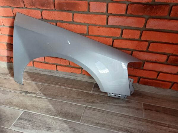 VW PASSAT B6 2005-2009 DRIVER SIDE WING PANEL SILVER COLOUR - Image 3