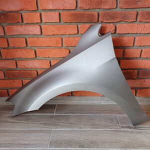 VW GOLF MK7 2013-2017 PASSENGER SIDE WING PANEL SILVER COLOUR
