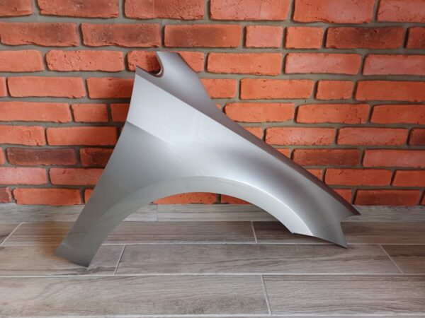 VW GOLF MK7 2013-2017 DRIVER SIDE WING PANEL REFLEX SILVER LA7W