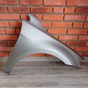 VW GOLF MK7.5 2017-2020 DRIVER SIDE WING PANEL SILVER LB7W