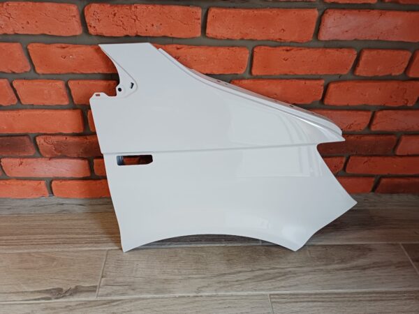 VW TRANSPORTER T6 2015-2019 DRIVER SIDE WING PANEL WHITE COLOUR - Image 2