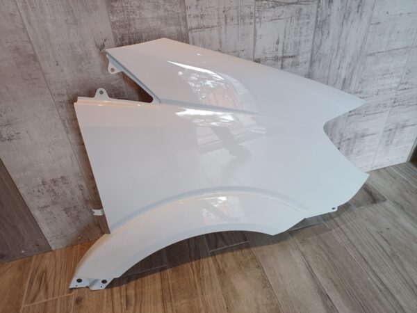 MERCEDES SPRINTER 2014-2018 DRIVER SIDE WING PANEL WHITE COLOUR - Image 2