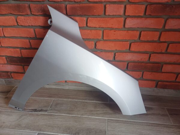 FORD FOCUS 2018-2022 DRIVER SIDE WING PANEL SILVER MOONDUST - Image 3