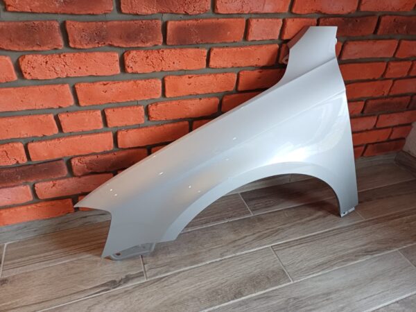 VW PASSAT B7 2010-2014 PASSENGER SIDE WING PANEL SILVER COLOUR - Image 2