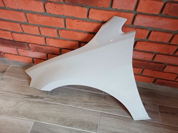 VW GOLF MK7 2013-2017 PASSENGER SIDE WING PANEL PURE WHITE COLOUR - Image 3
