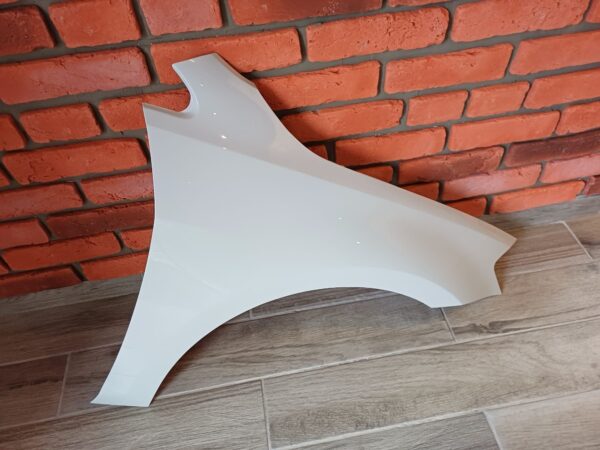 VW GOLF MK7 2013-2017 DRIVER SIDE WING PANEL PURE WHITE COLOUR - Image 3