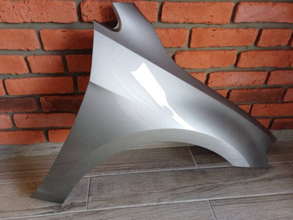 VW GOLF MK7 2013-2017 DRIVER SIDE WING PANEL SILVER LB7W - Image 3