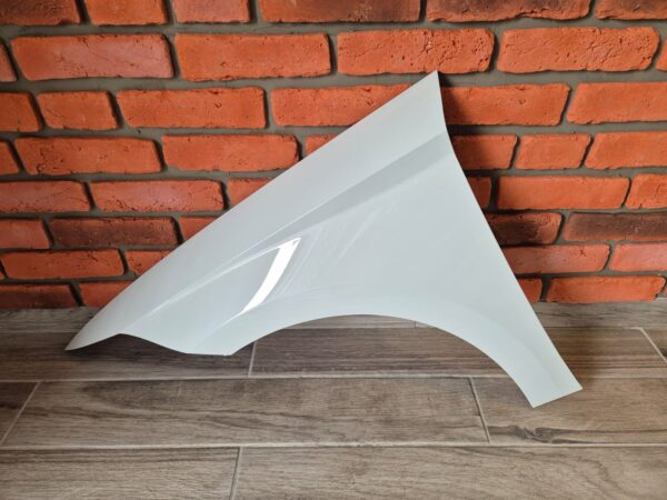 SEAT LEON 2013 – 2018 PASSENGER SIDE WING PANEL WHITE COLOUR LS9R - Image 3