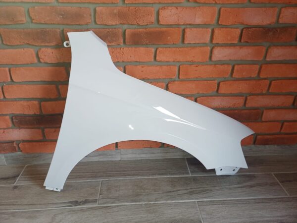 VW PASSAT B7 2010-2014 DRIVER SIDE WING PANEL WHITE COLOUR