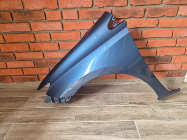 TOYOTA AURIS 2015-2018 PASSENGER SIDE WING PANEL BLUE 8U6