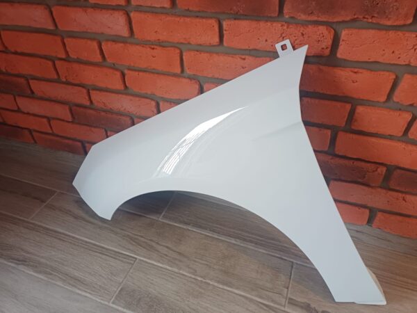 FORD FOCUS 2011 – 2018 PASSENGER SIDE WING PANEL WHITE COLOUR - Image 3