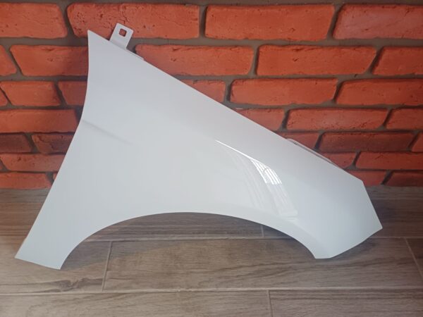 FORD FOCUS 2011 – 2018 DRIVER SIDE WING PANEL WHITE COLOUR - Image 4