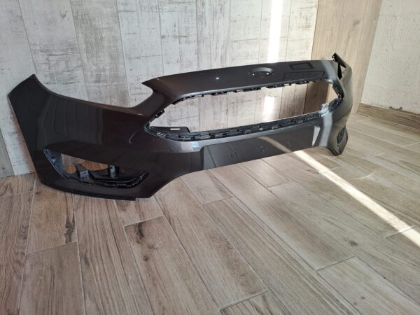 FORD FOCUS 2014 – 2018 FRONT BUMPER GREY COLOUR NOT FOR ST MODELS