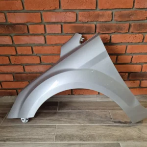 FORD FOCUS 2008-2011 PASSENGER SIDE WING PANEL SILVER