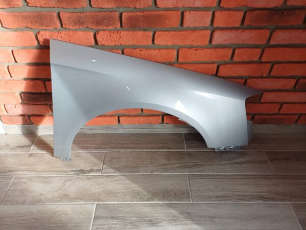 VW PASSAT B6 2005-2009 DRIVER SIDE WING PANEL SILVER COLOUR