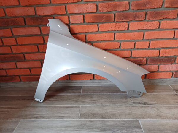 VW PASSAT B7 2010-2014 DRIVER SIDE WING PANEL SILVER COLOUR