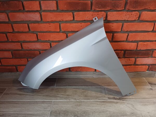 FORD FOCUS III 2011-2018 PASSENGER SIDE WING PANEL SILVER COLOUR