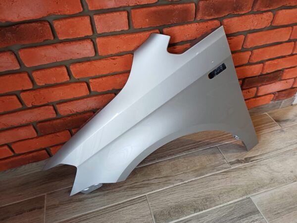 VW CADDY 2015-2019 PASSENGER SIDE WING PANEL SILVER LA7W - Image 2