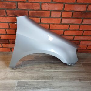 VW GOLF MK5 2004-2009 DRIVER SIDE WING PANEL SILVER COLOUR