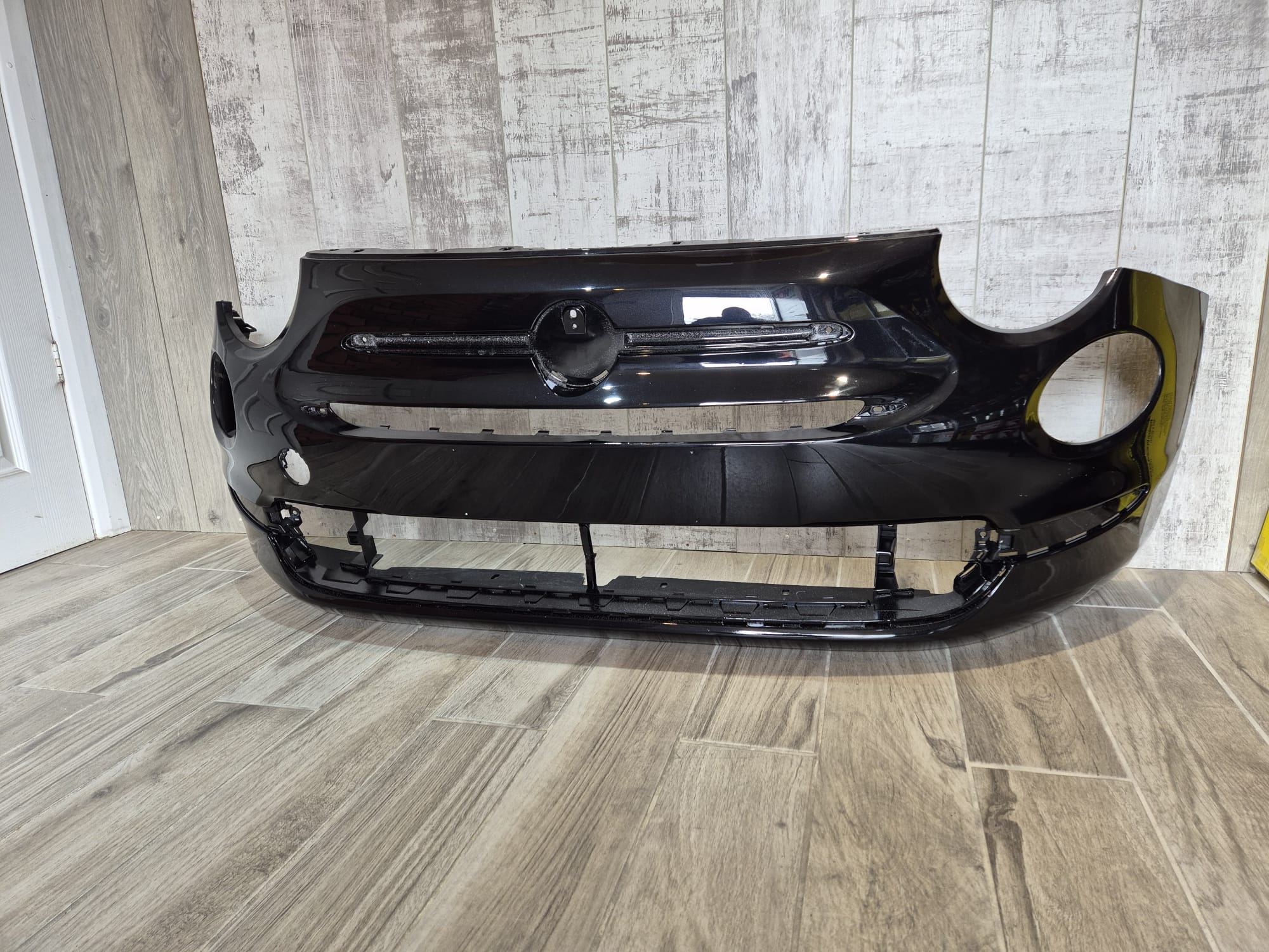 FIAT 500 2016 – 2019 LOUNGE FRONT BUMPER BLACK COLOUR 876/B