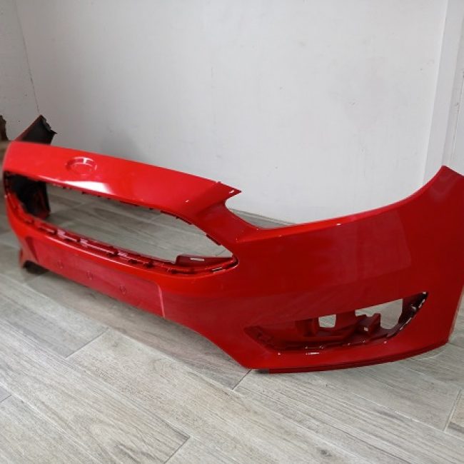 FORD FOCUS 2014–2018 FRONT BUMPER RED COLOUR