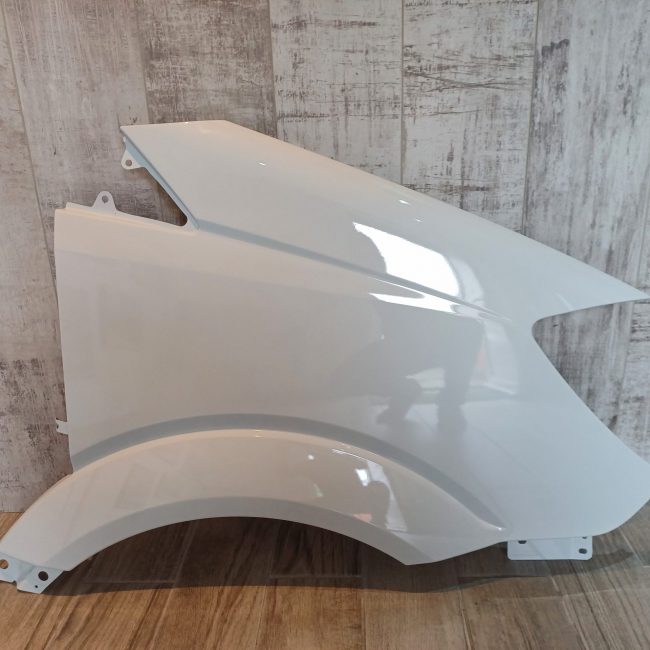 MERCEDES SPRINTER 2014-2018 DRIVER SIDE WING PANEL WHITE COLOUR